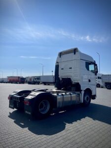 вантажівка MAN з пробігом
